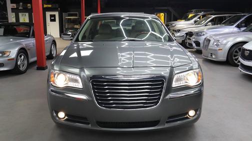 2011 Chrysler 300 Limited