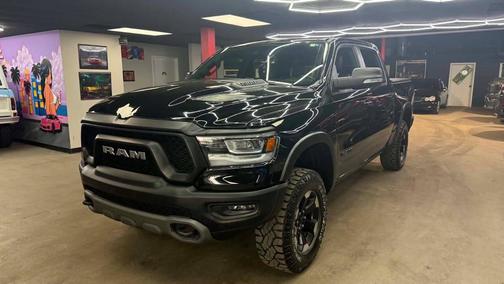 Diamond Black Crystal Pearlcoat 2021 RAM 1500 Rebel