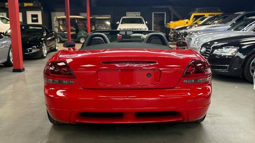 2005 Dodge Viper SRT10