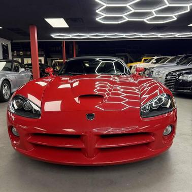 2005 Dodge Viper SRT10