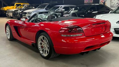 2005 Dodge Viper SRT10