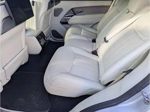 2025 Land Rover Range Rover P530 Autobiography