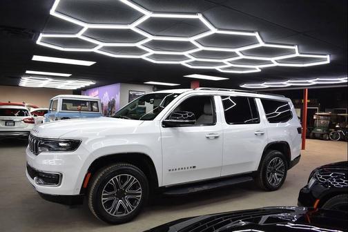 2024 Jeep Wagoneer Series II 4x2