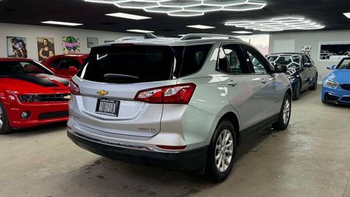 Silver Ice Metallic 2019 Chevrolet Equinox 1LT