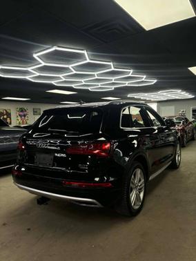 Brilliant Black 2018 Audi Q5 2.0T Prestige