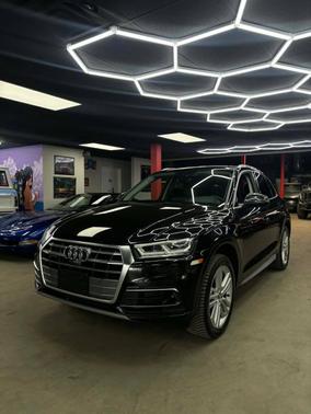 Brilliant Black 2018 Audi Q5 2.0T Prestige