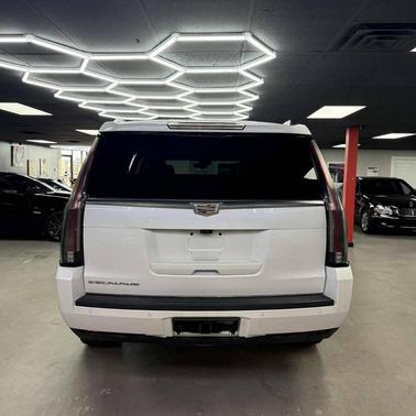 2017 Cadillac Escalade Luxury