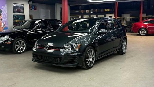 2015 Volkswagen Golf GTI 2.0T SE 4-Door