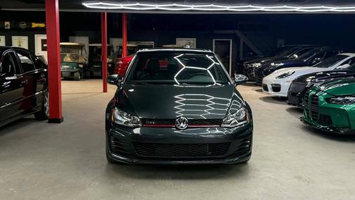 2015 Volkswagen Golf GTI 2.0T SE 4-Door