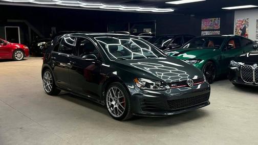 2015 Volkswagen Golf GTI 2.0T SE 4-Door