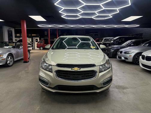 Champagne Silver Metallic 2015 Chevrolet Cruze 1LT