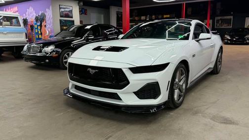 Oxford White 2024 Ford Mustang GT Premium