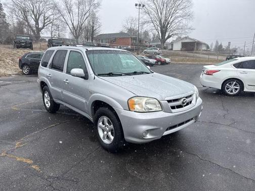 2005 Mazda Tribute s