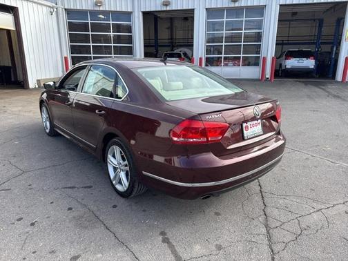 2014 Volkswagen Passat 2.0L TDI DSG SEL Premium