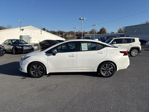 2022 Nissan Versa 1.6 SV