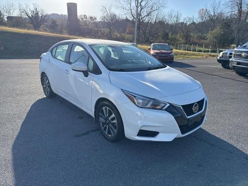 2022 Nissan Versa 1.6 SV