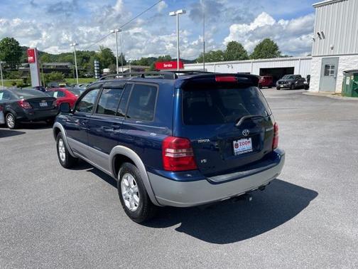 2001 Toyota Highlander Base