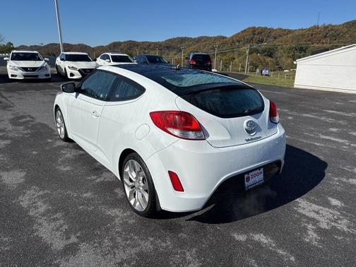 2015 Hyundai Veloster Base
