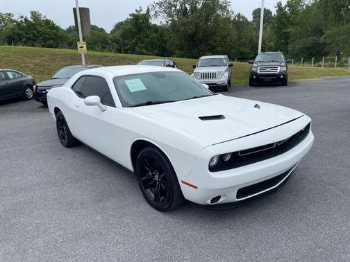 2015 Dodge Challenger SXT