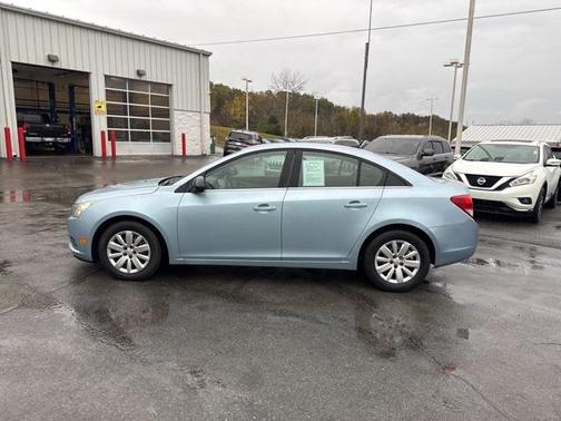 2011 Chevrolet Cruze LS