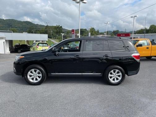 2012 Toyota Highlander SE