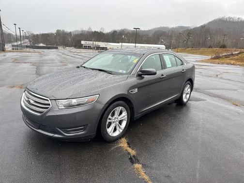 2018 Ford Taurus SEL