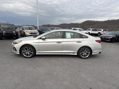 2018 Hyundai SONATA Limited 2.0T