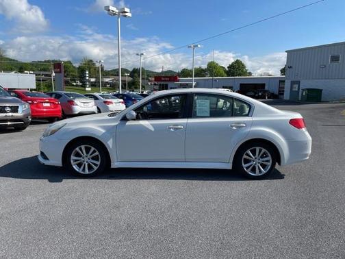 2013 Subaru Legacy Premium