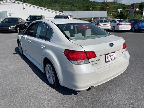 2013 Subaru Legacy Premium
