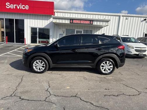 2020 Hyundai TUCSON SE