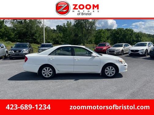 2004 Toyota Camry LE