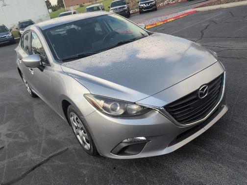 2016 Mazda Mazda3 i Sport