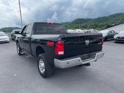 2018 RAM 2500 Tradesman Crew Cab 4x4 6'4' Box