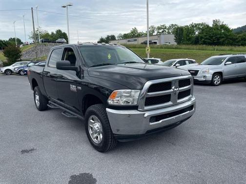 2018 RAM 2500 Tradesman Crew Cab 4x4 6'4' Box