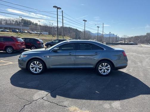 2010 Ford Taurus SEL
