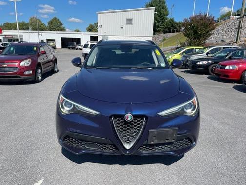 2018 Alfa Romeo Stelvio Sport