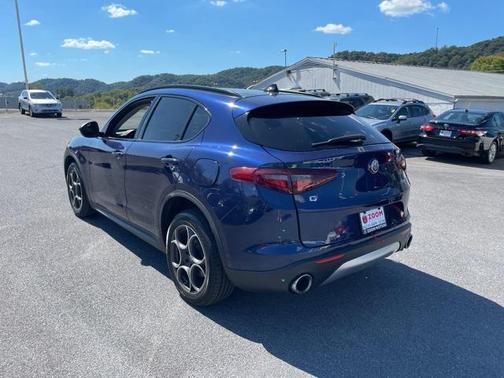 2018 Alfa Romeo Stelvio Sport