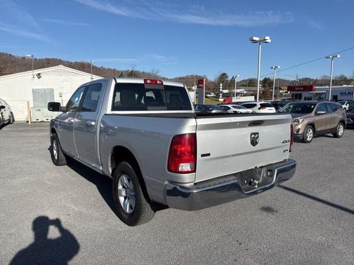 2019 RAM 1500 SLT