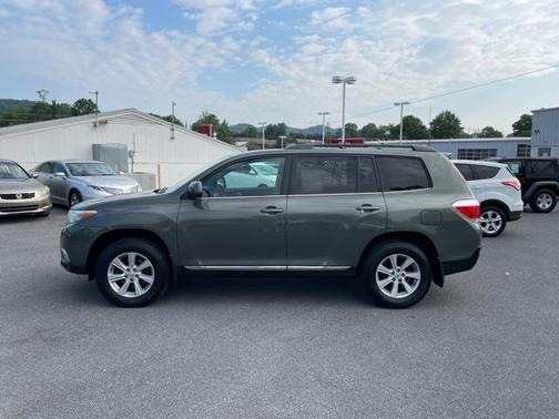 2013 Toyota Highlander SE