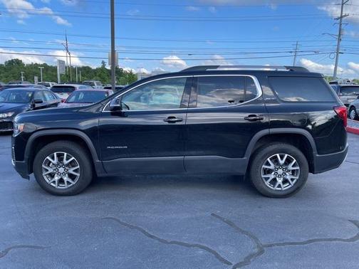 2023 GMC Acadia AWD SLT