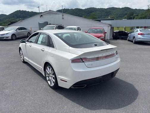 2015 Lincoln MKZ Base