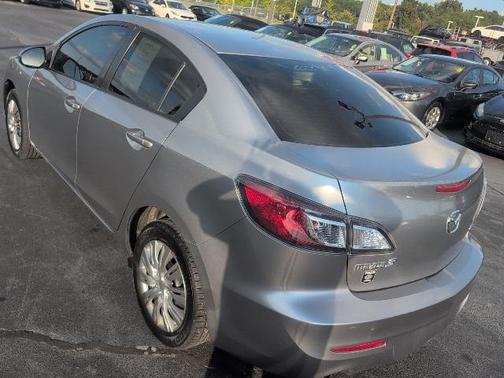 2013 Mazda Mazda3 i Sport