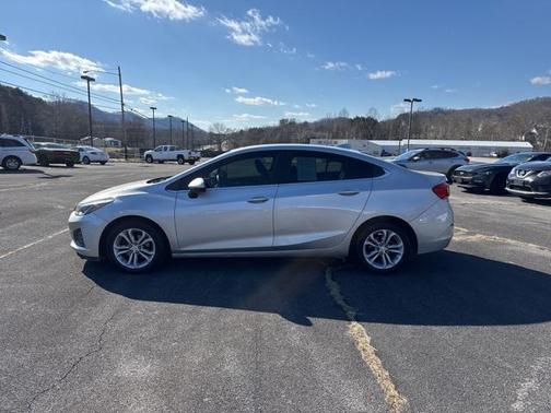 2019 Chevrolet Cruze LT