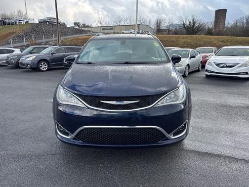 2018 Chrysler Pacifica Touring-L Plus