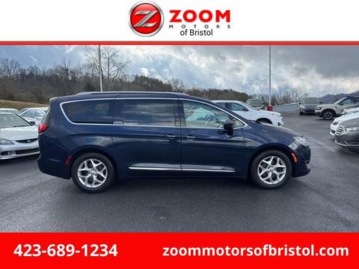 2018 Chrysler Pacifica Touring-L Plus