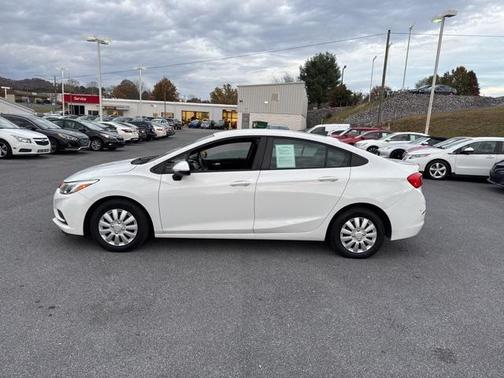 2017 Chevrolet Cruze LS