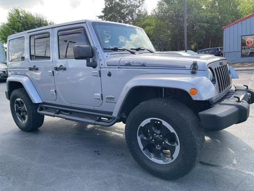 2014 Jeep Wrangler Unlimited Polar Edition
