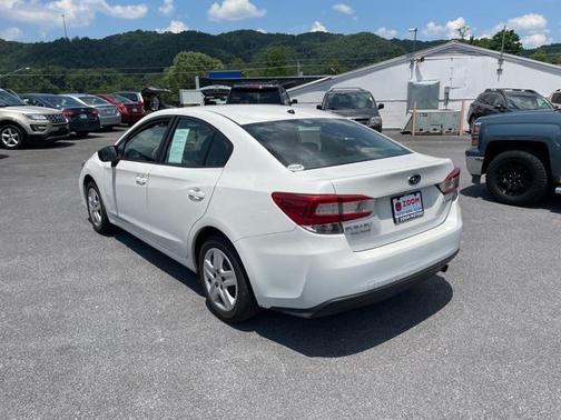 2019 Subaru Impreza 2.0i