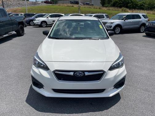 2019 Subaru Impreza 2.0i