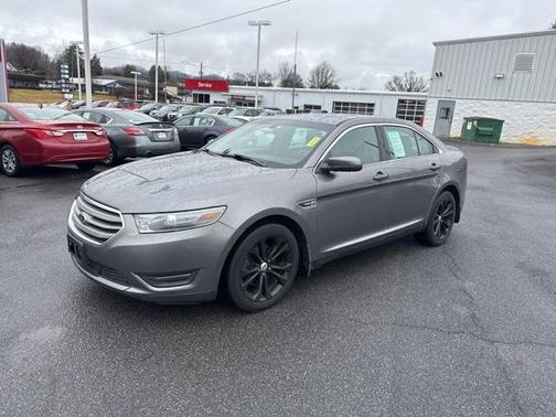 2013 Ford Taurus SEL